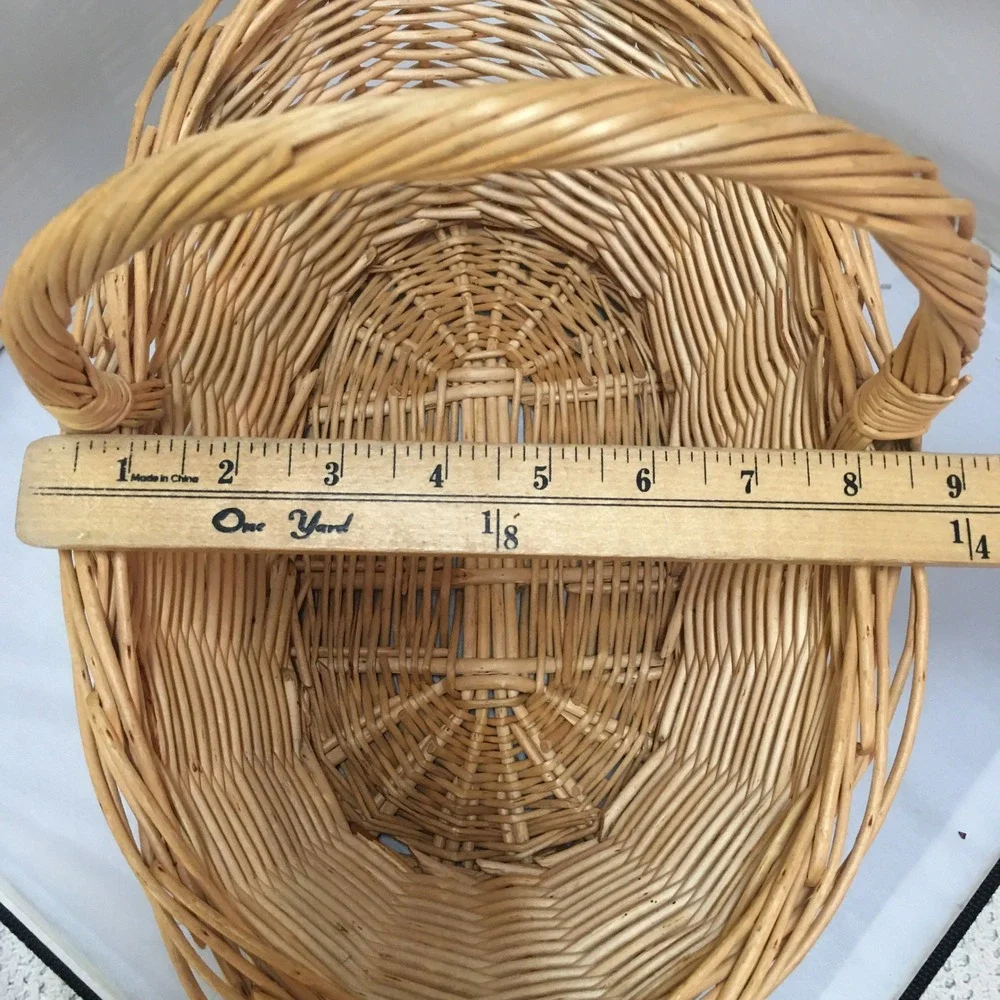 Wicker Basket Medium Natural Tan Oval Woven Willow Handle Cottagecore Farmhouse